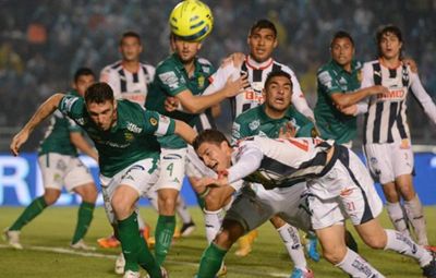 León consigue su pase a cuartos al vencer 5-1 a Monterrey en la Copa MX Torneo Apertura 2015