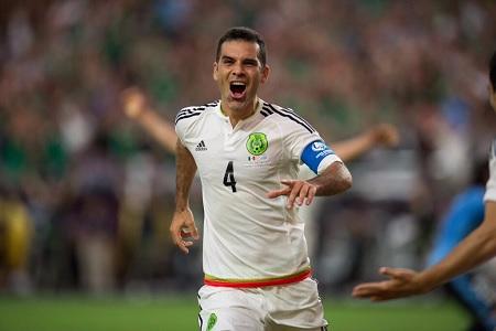 México vence 3-1 a Uruguay