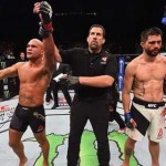 Robbie Lawler defiende título en polémica victoria sobre Carlos Condit en UFC 195
