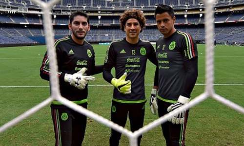 Quién será el portero de México vs Chile