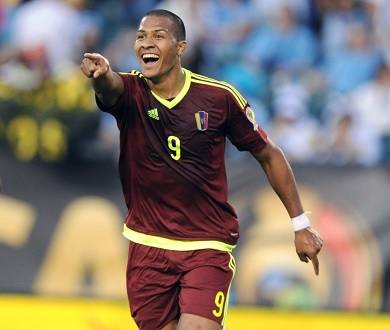 Venezuela sorprende 1-0 Uruguay con gol de Rondón, califica en Copa América 2016