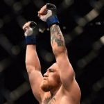 Conor McGregor vence por decisión Mayoritaria a Nate Diaz en el UFC 202