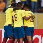 Ecuador golea 3-0 a Chile