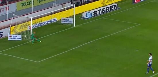 Terrible error de Oscar Conejo Pérez en gol del Necaxa