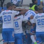 Puebla vence 3-0 a Jaguares
