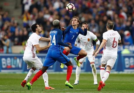 España vence 2-0 a Francia