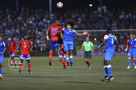 Nicaragua golea 3-0 Haití