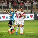 Perú sorprende 2-1 Uruguay