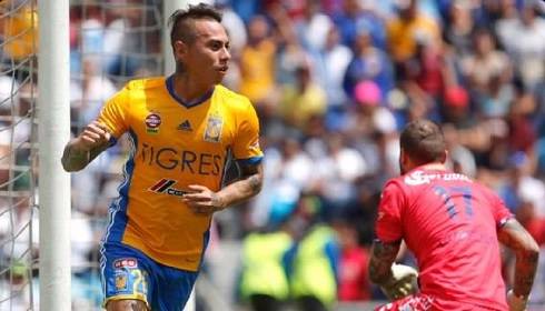 Tigres vence 2-0 Puebla