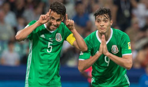 México sufre para vencer 2-1 a Nueva Zelanda