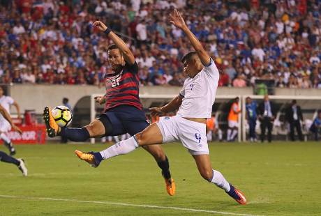 Estados Unidos a semifinales de Copa Oro 2017 al vencer 2-0 a El Salvador