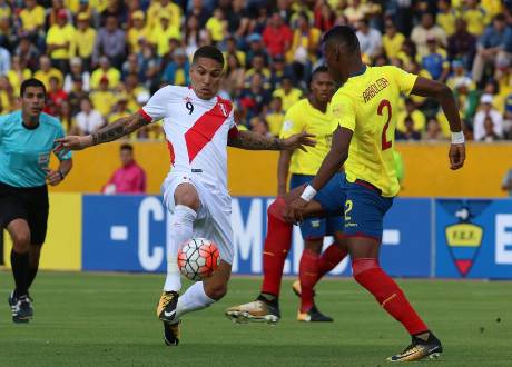 Perú vence 2-1 Ecuador