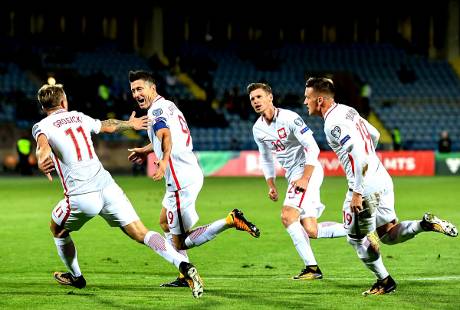 Polonia golea 6-1 Armenia con hat-trick de Lewandowski y se acerca al Mundial 2018