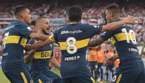 Boca Juniors vence 2-1 al River Plate en el SuperClásico de la Liga Argentina 2017-18