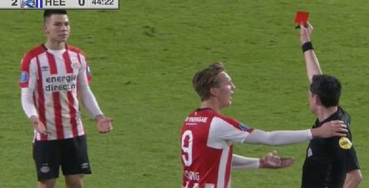Chucky Lozano es Expulsado y le cuesta el empate PSV 2-2 Heerenveen