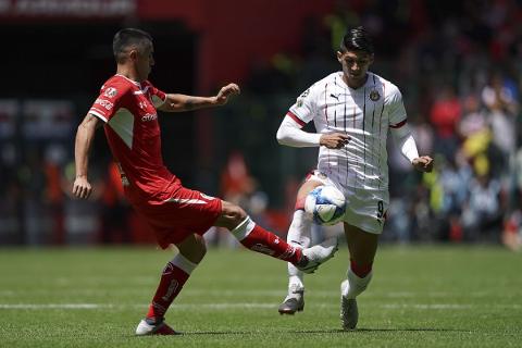 Chivas suma primer punto al empatar 2-2 Toluca en el Torneo Apertura 2018