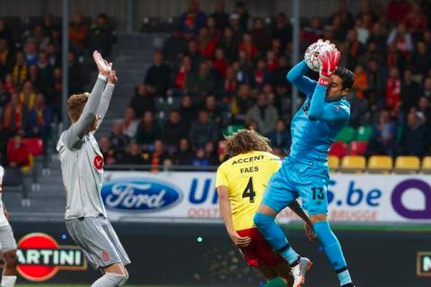 Oostende vs Standard Lieja 1-3 Liga Bélgica 2018-19
