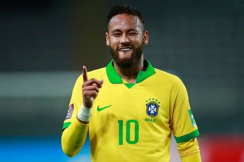 Gol de Penal de Neymar Perú vs Brasil 2-3