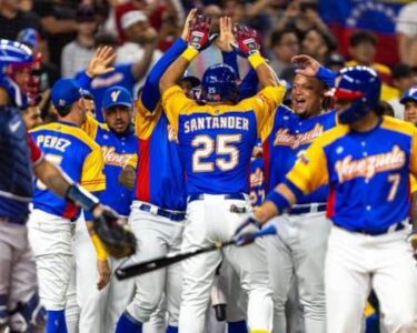 Venezuela vence 5-1 a República Dominicana en su debut en Clásico Mundial de Béisbol 2023