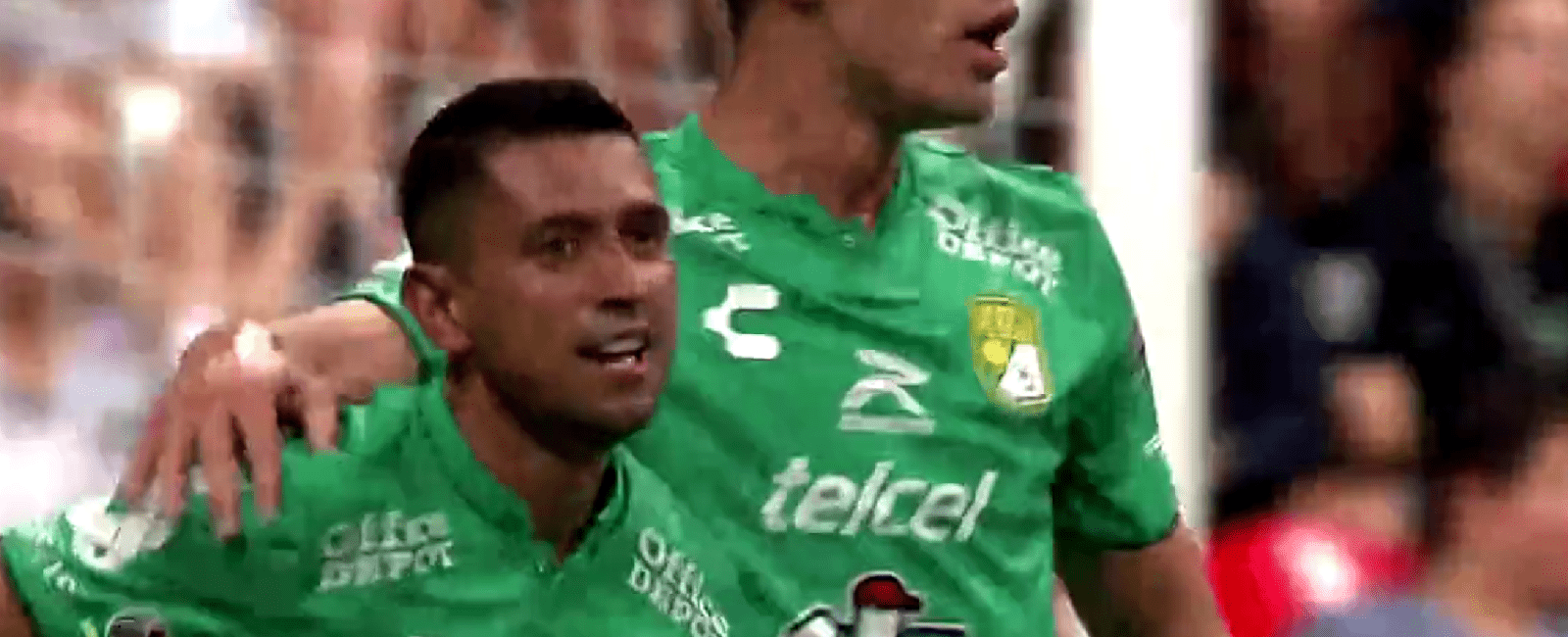 León 2-2 Vancouver