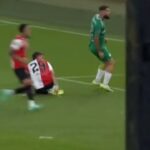 Repeticion-gol-de-Santiago-Gimenez-Feyenoord-vs-Almere-1-0