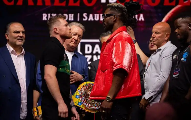 Canelo Álvarez vs William Scull